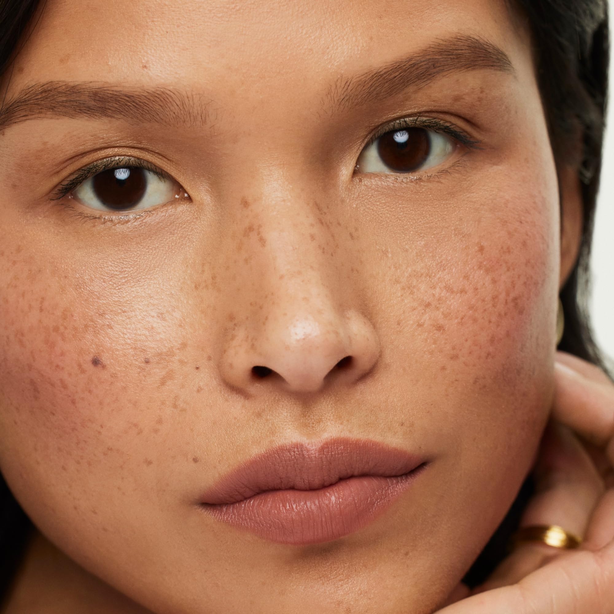 ILIA - Lip Sketch Hydrating Crayon | Hydrate, Plump, Smooth, Strengthen | Long Lasting up to 12-Hours, Bleed-Resistant, Soft-Matte | Barrier-Building, Non-Toxic, Cruelty-Free (Banquette) - Image 5