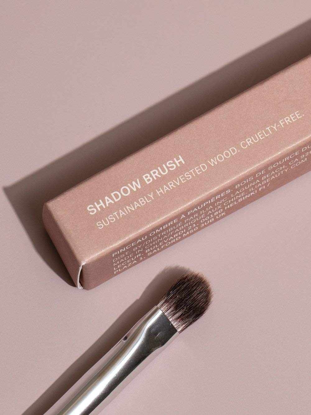ILIA - Shadow Brush | Flat, Tapered Head Made with FSC Certified Wood, Aluminum, + Soft, Vegan Bristles | Pack, Press, + Sweep Eyeshadow | Expertly Crafted | Non-Toxic, Vegan, Cruelty-Free, Recyclable - Image 5