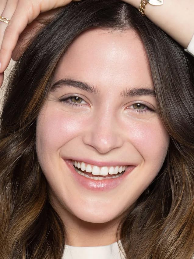 ILIA - Super Serum Skin Tint SPF 40 | Non-Comedogenic, Vegan, Lightweight to Help Against Blue Light, + Pollution while Hydrating, Smoothing, + Refining (Balos ST3, 1 fl oz | 30 ml) - Image 6